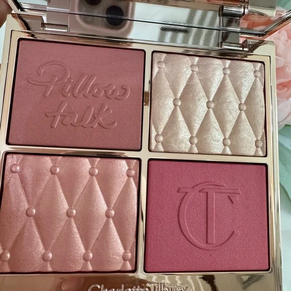 Charlotte Tilbury Pillow Talk Beautifying Face Palette Pillow Talk Fair-Medium - Picture 1 of 7